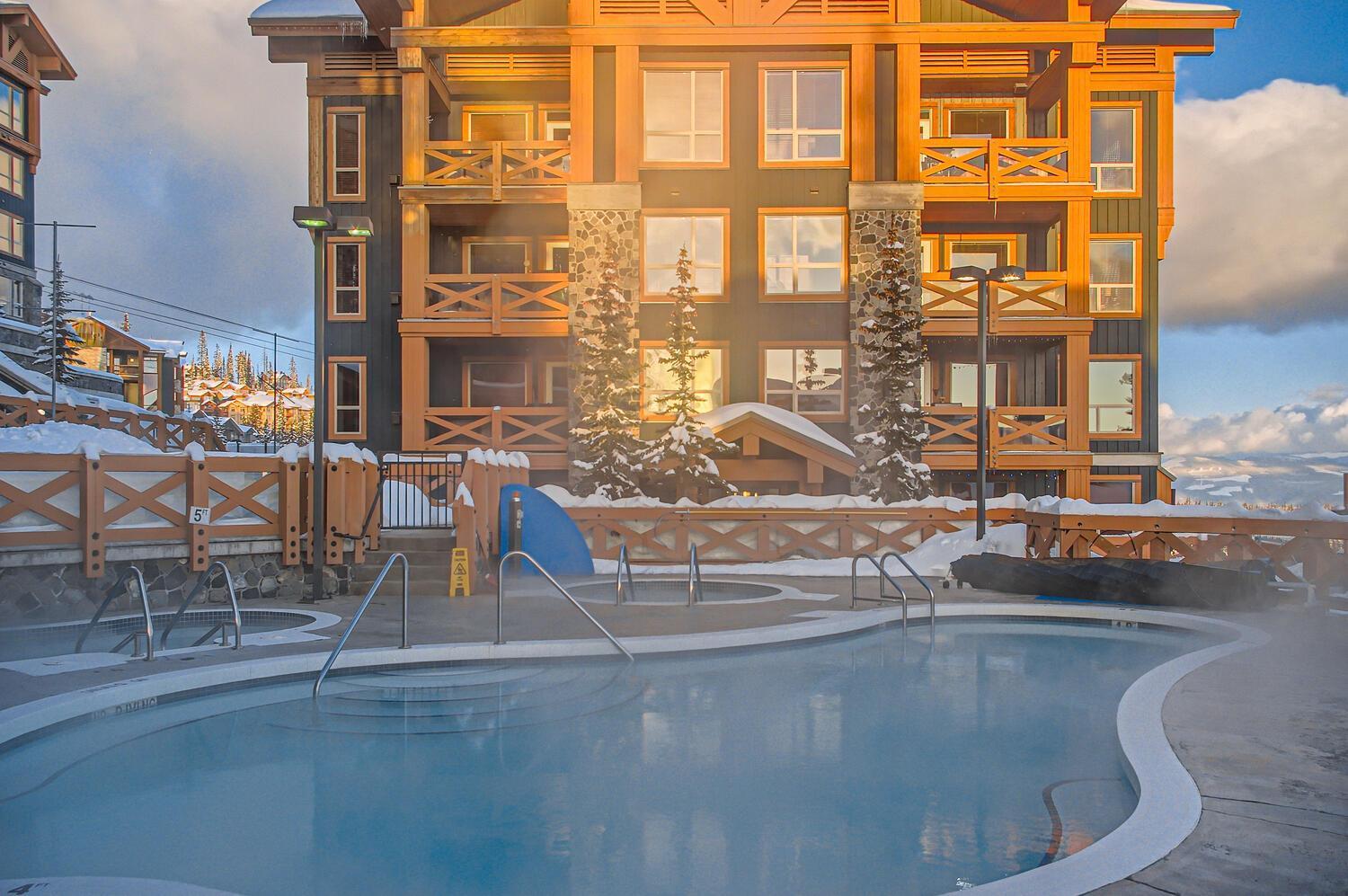 Stonegate Resort Unit B108 Big White Ski Resort Exterior photo